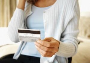 Women in debt are less likely to find a mate Women in debt are less likely to find a mate