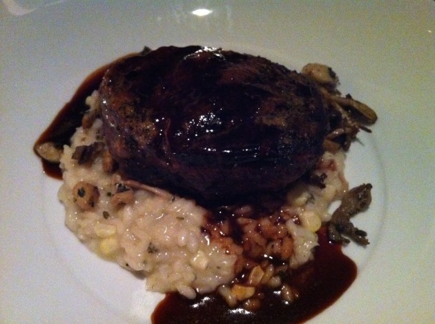 I ordered the Oak Grilled Filet Mignon with Sweet Corn Risotto, Roasted Mushrooms and South African Cabernet Reduction.