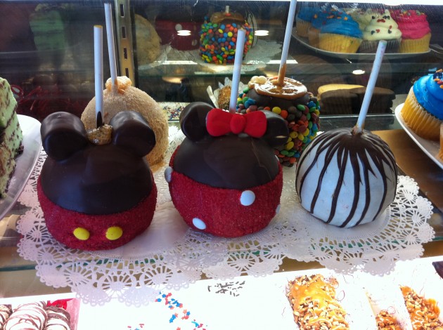 Mickey Mouse and Minnie  Mouse Candy and Chocolate Apples