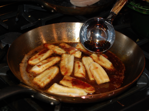 Jamaican Rum and Caramel Cooking Banana Slices