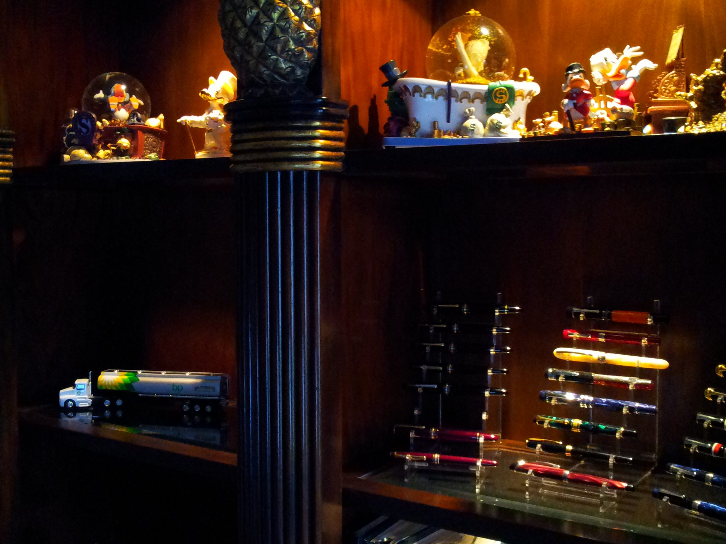 BP Diecast Truck in Bookcases – High Resolution BP Diecast Truck in Bookcases - High Resolution