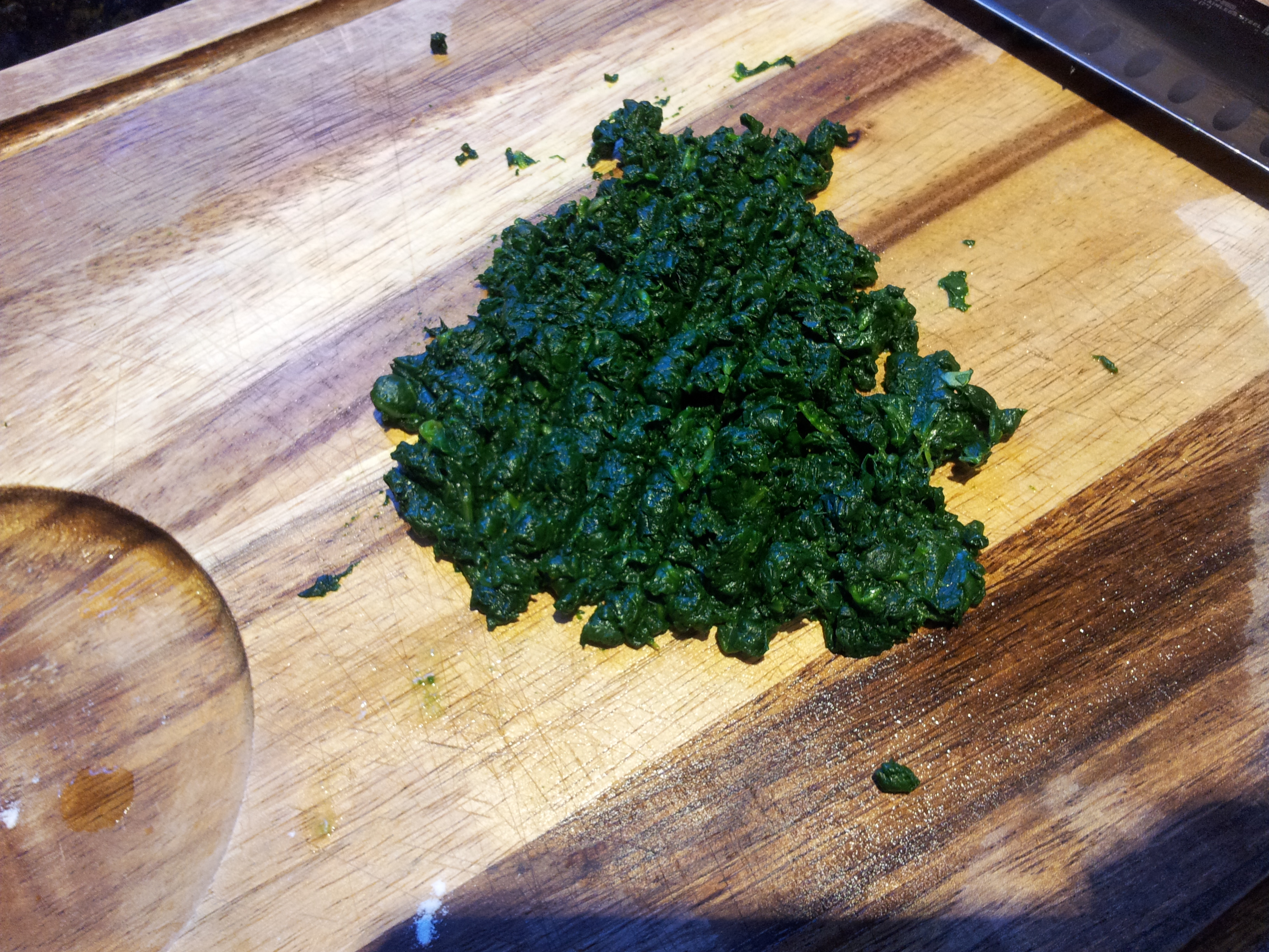 Cutting Spinach for Spinach Pasta