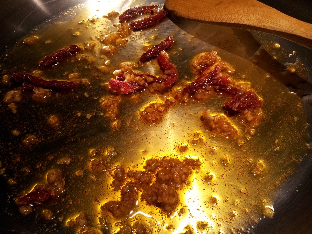 Spicy Spaghetti Aglio E Olio with Sun Dried Tomatoes