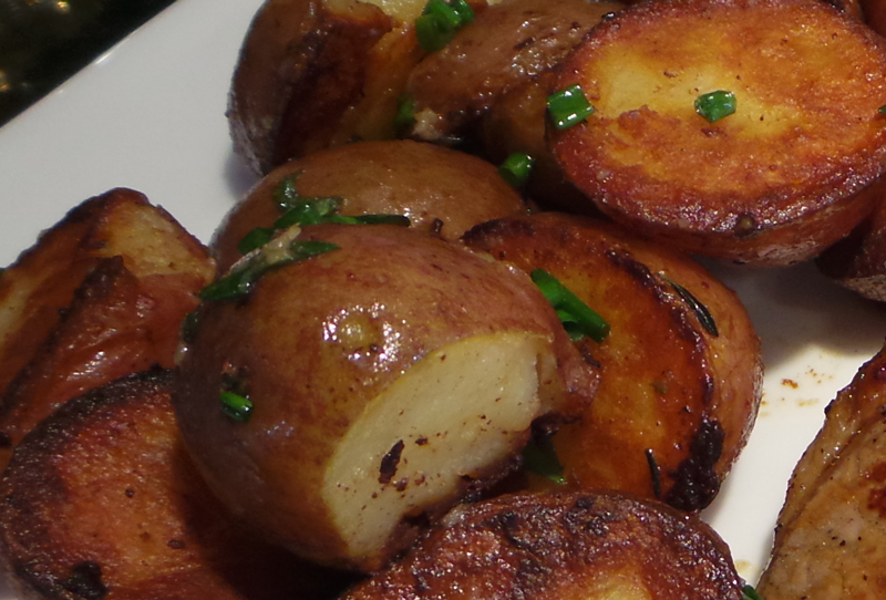 Delicious Braised Red Potatoes with Chives and Lemon Recipe