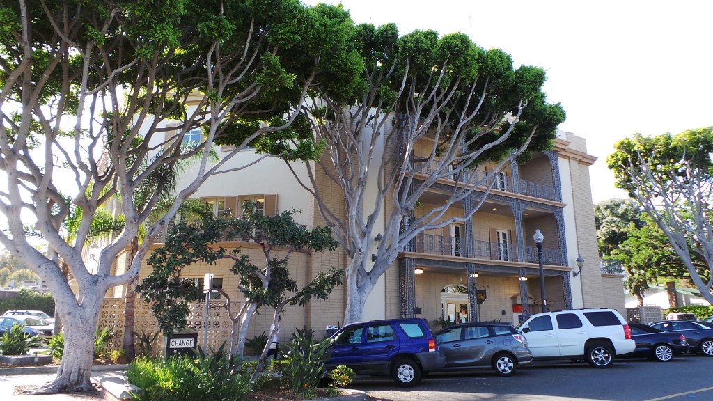 Wells Fargo Laguna Beach California Beautiful Trees