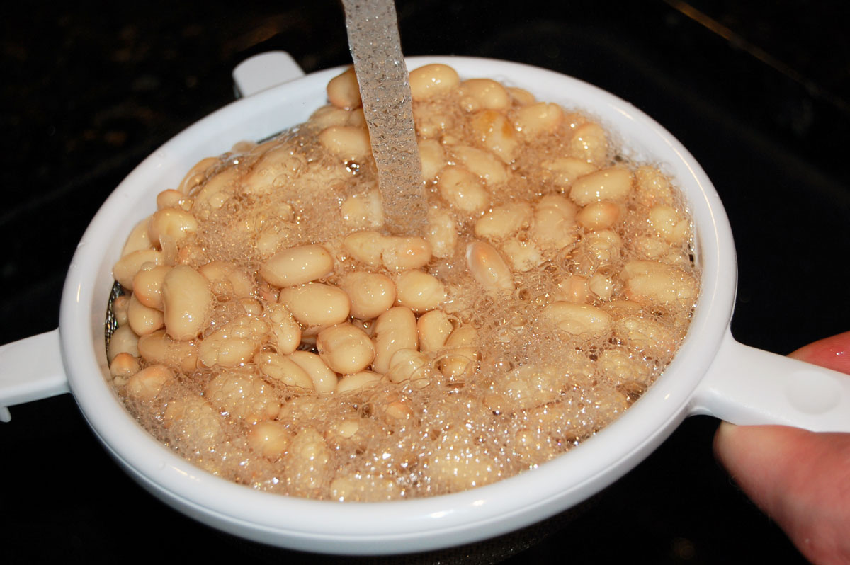 Washing White Beans for White Chicken Chili Recipe