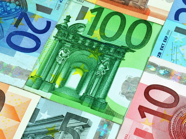 50-Year Maturity Sovereign Bonds in Euros