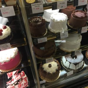 Cakes and Desserts in Newport Beach