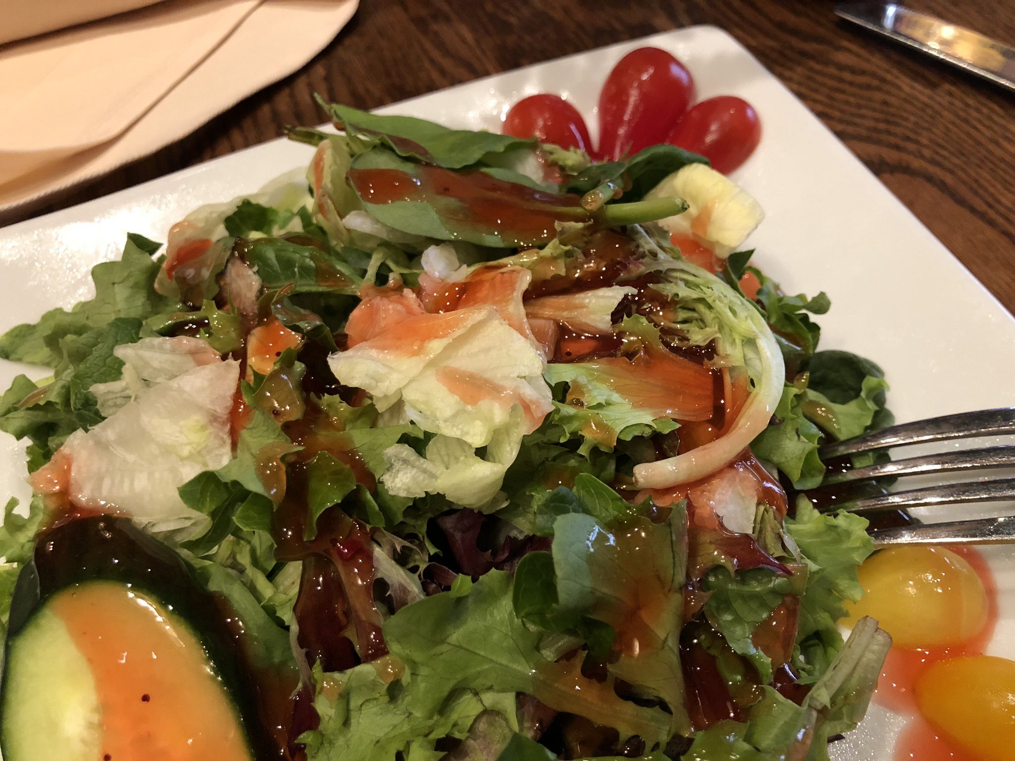Salad with Raspberry Vinaigrette Carnation Cafe Disneyland 04-20-2019