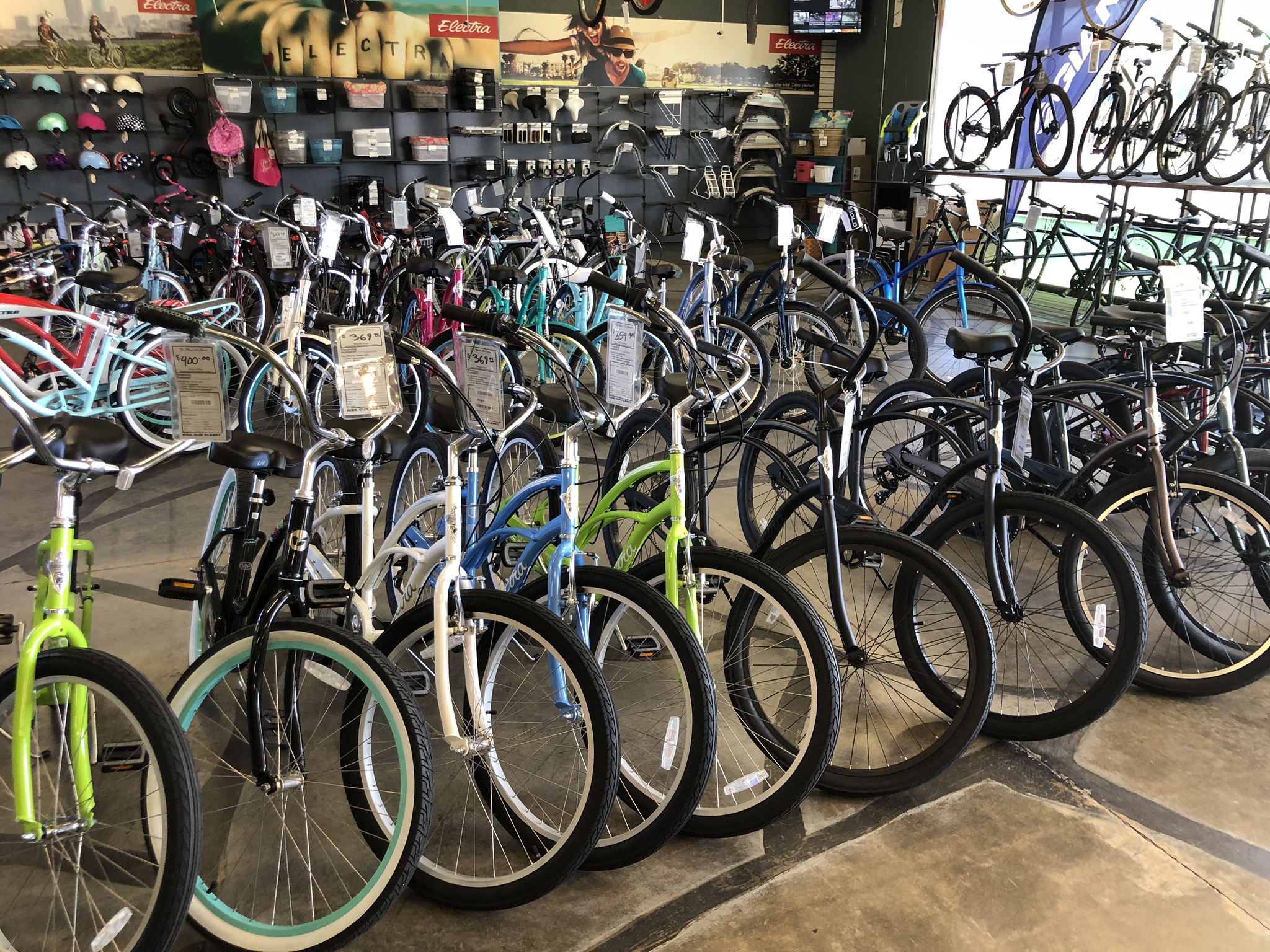 Bicycle Store in Costa Mesa California 1