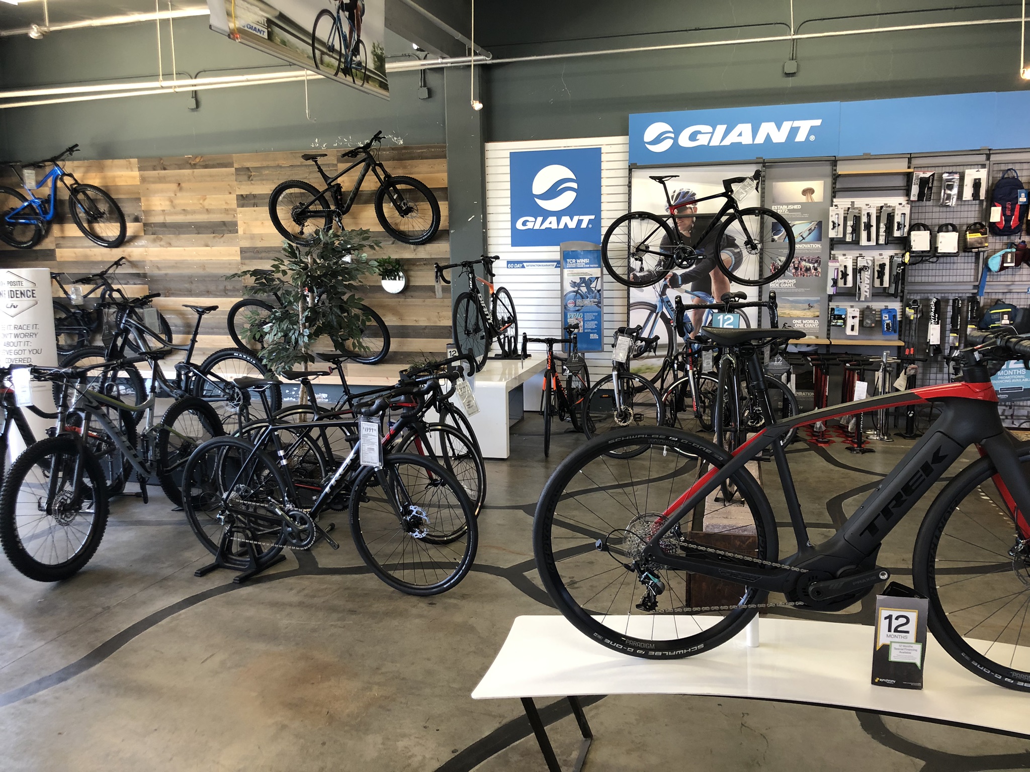 Bicycle Store in Costa Mesa California 4