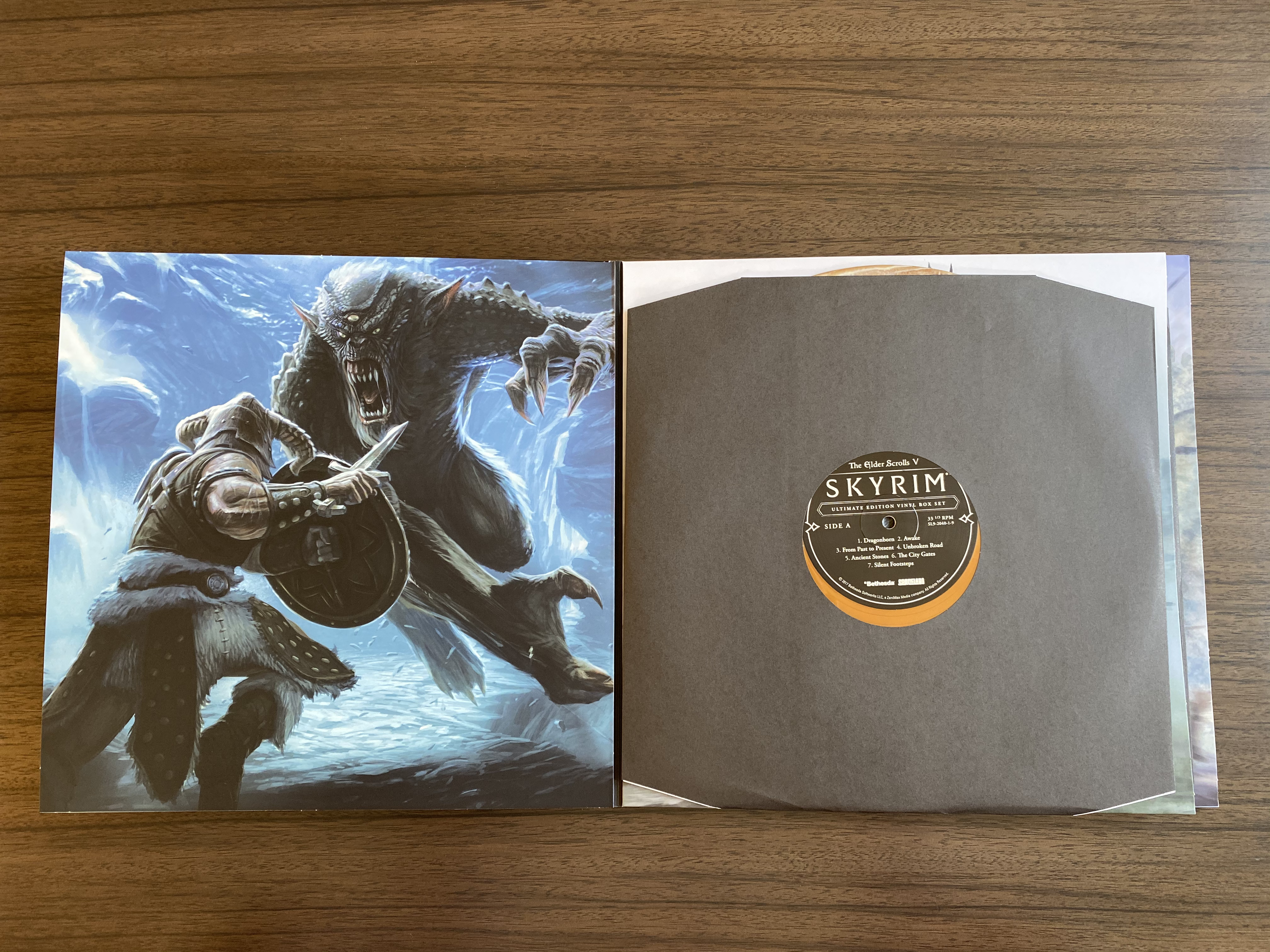 Kennon-Green Elder Scrolls V Skyrim Ultimate Edition Vinyl Box Set Sweet Roll Comic Con Limited LP - Inside 1