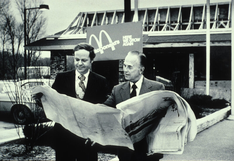 ray-kroc-mcdonalds-archives-paper-cups